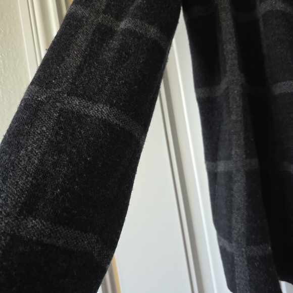 Eileen Fisher 100% Merino Wool Windowpane Open CarWomen's Gray Checkered Sweater - Picture 6 of 9